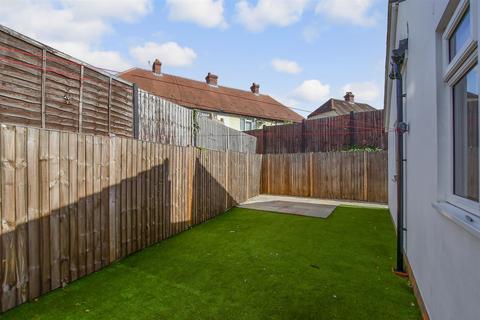 2 bedroom detached bungalow for sale, Stanhope Close, Maidstone ME14