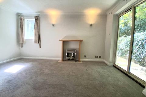 2 bedroom bungalow to rent, Dorchester Close, Oxford OX3