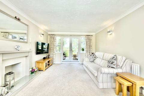 27 Graffam Grove, Cheadle, Stoke-on-trent, ST10 1SP