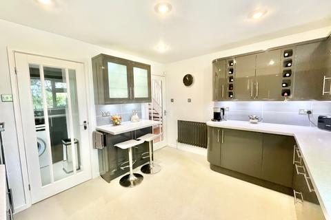 27 Graffam Grove, Cheadle, Stoke-on-trent, ST10 1SP