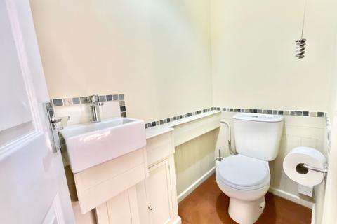 27 Graffam Grove, Cheadle, Stoke-on-trent, ST10 1SP
