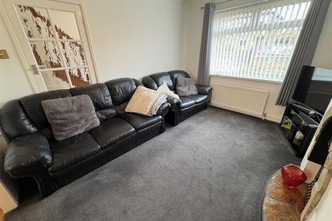 3 bedroom semi-detached house for sale, Uplands Grove, Queensbury, Bradford