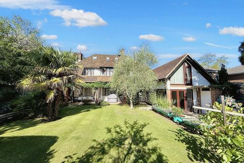 undefined, Pampisford Road, South Croydon, CR2
