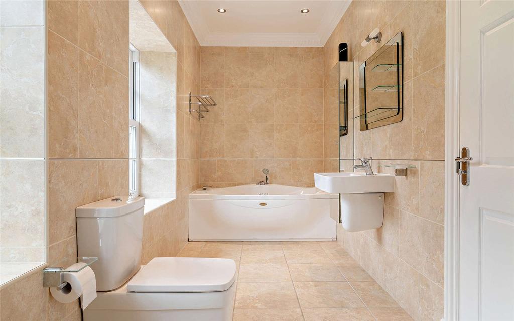 Pirnciapl En Suite