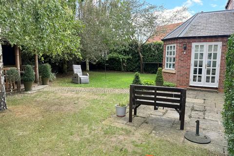 5 bedroom detached house for sale, Bells Court, 1 LN5