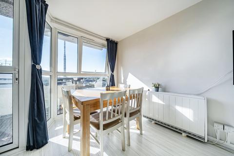 2 bedroom apartment for sale, Becton Place, Erith