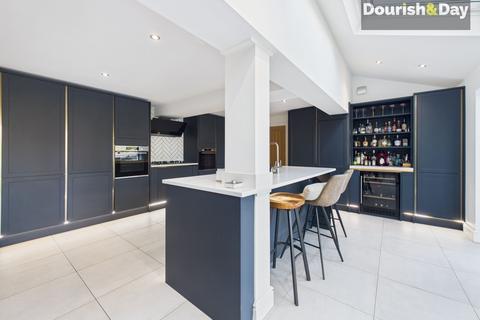 undefined, Swan Close, Stafford ST16