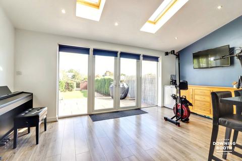 3 bedroom semi-detached house for sale, Cartersfield Lane, Walsall WS9