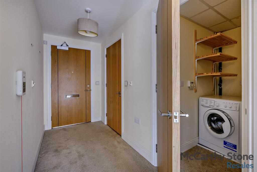 8661840-interior04-800.jpg