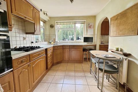 3 bedroom detached house for sale, Barbara Avenue, Kirby Muxloe, LE9