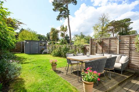 undefined, Albany Road, Hersham , KT12