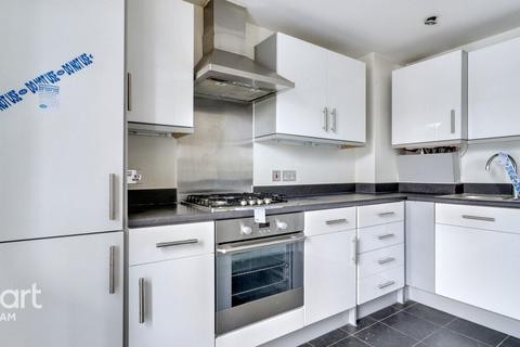 undefined, Walton Road, London