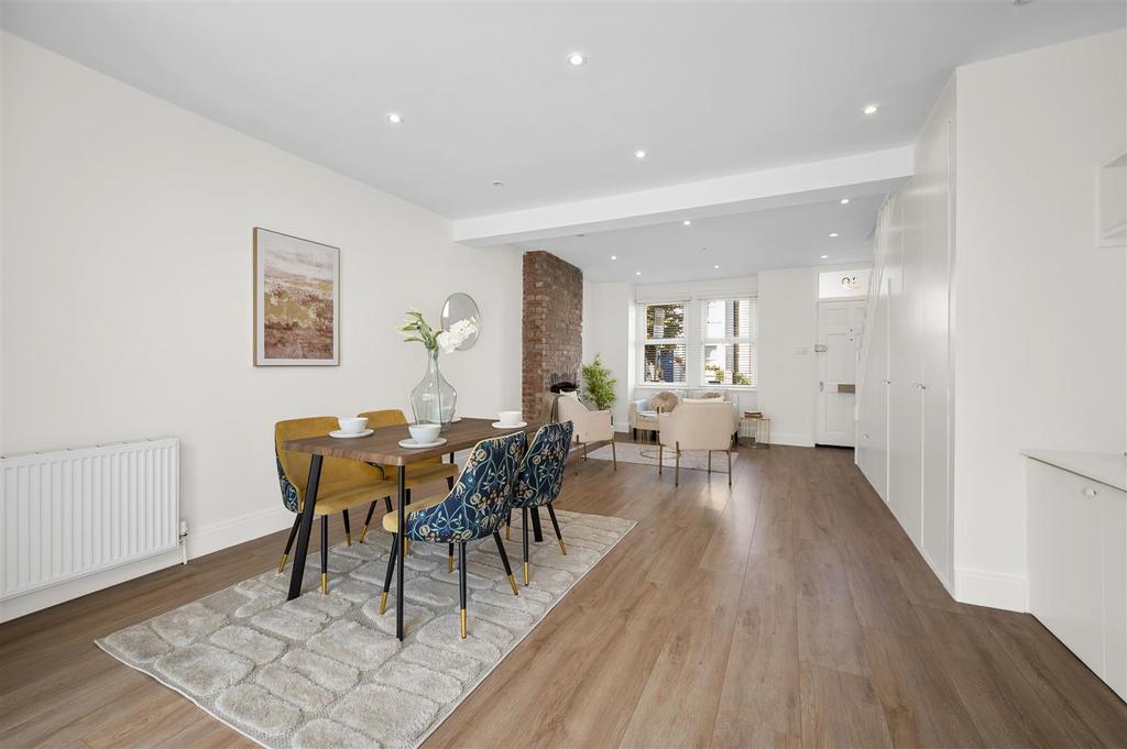 39 ASTON ROAD,7.jpg