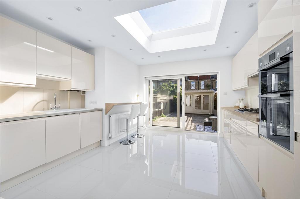 39 ASTON ROAD,8.jpg