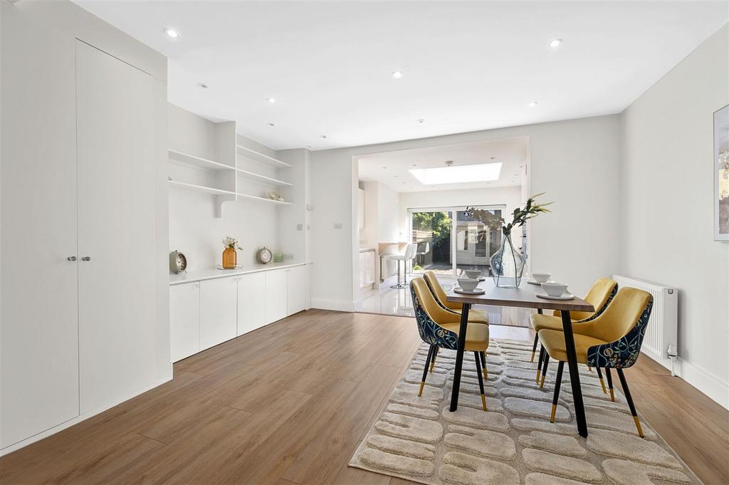39 ASTON ROAD,5.jpg