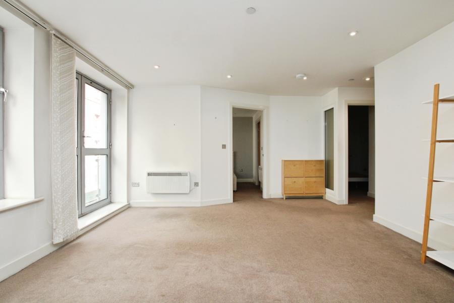 Apartment in Bristol, Old City, City Centre - View 3