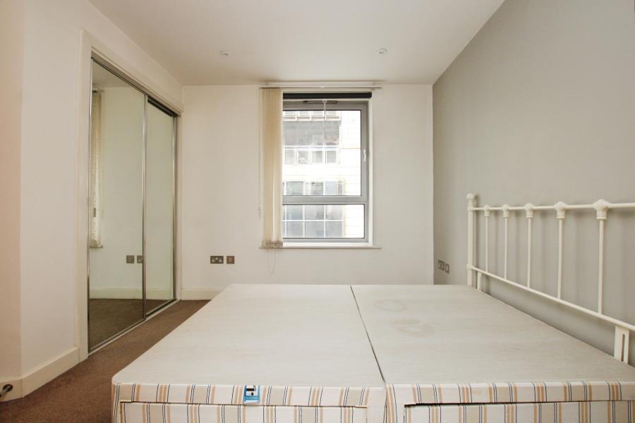 Apartment in Bristol, Old City, City Centre - View 5