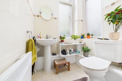 2 bedroom apartment for sale, Huckley Field, Abbeymead, Gloucester, Gloucestershire, GL4