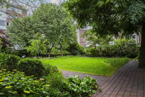 Devonport, Southwick Street, Hyde Park Estate, London, W2