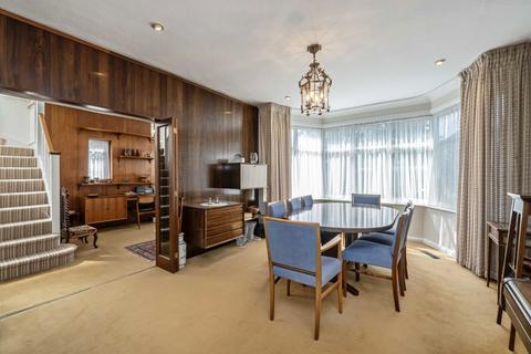 undefined, Edgeworth Avenue, London NW4