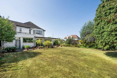 undefined, Edgeworth Avenue, London NW4
