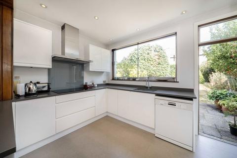 undefined, Edgeworth Avenue, London NW4