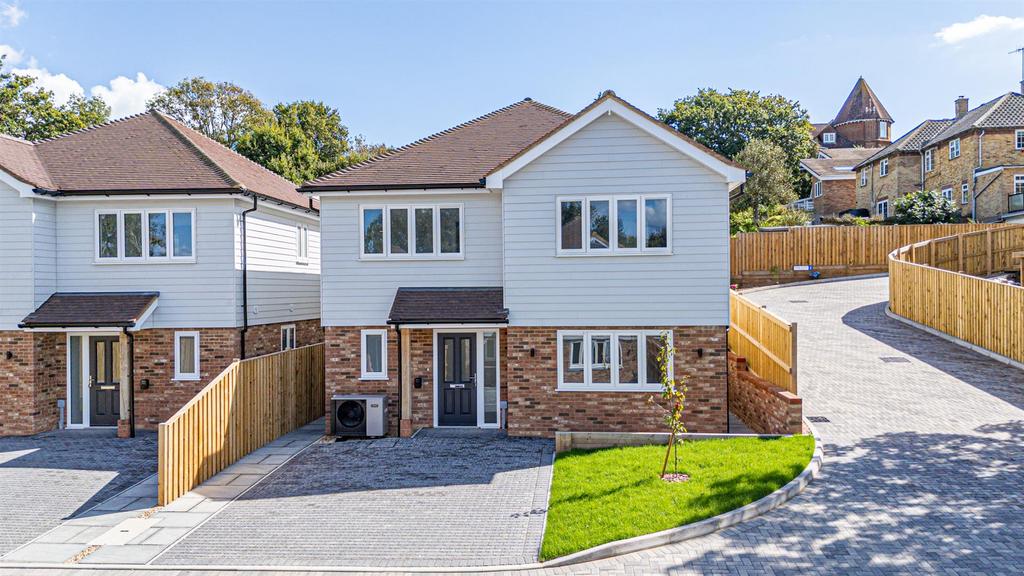 DJI 20250905121758 0457 D Alto.jpg