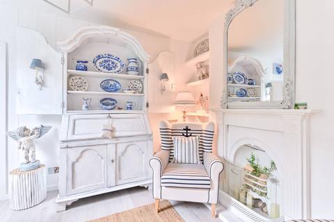 4 bedroom cottage for sale, Mount Gardens, Sydenham Hill, London, SE26