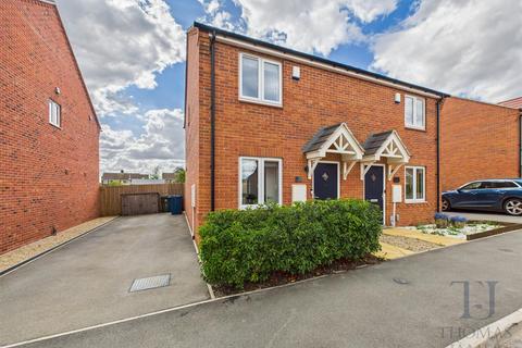 2 bedroom semi-detached house for sale, Hallam Drive, Radcliffe-On-Trent, Nottingham