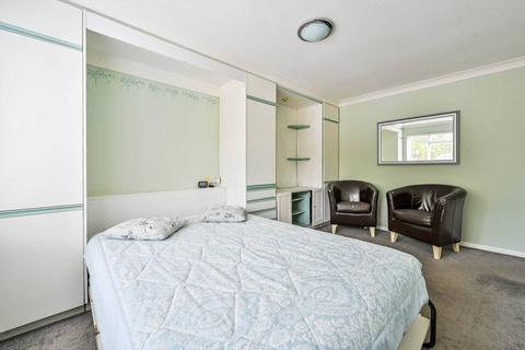 undefined, Oriental Road, Woking, GU22