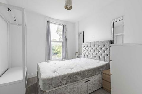 2 bedroom flat for sale, Coldharbour Lane, London SW9
