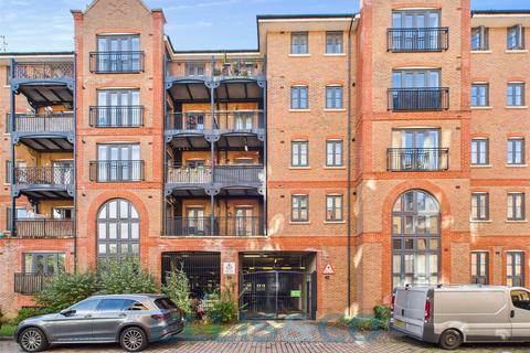 Cannons Wharf, Tonbridge, Kent, TN9