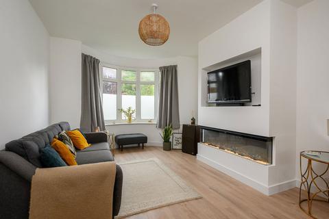 4 bedroom semi-detached house for sale, Middlethorpe Grove, York YO24