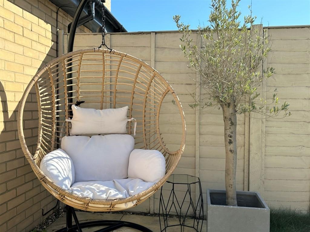 Garden feature1