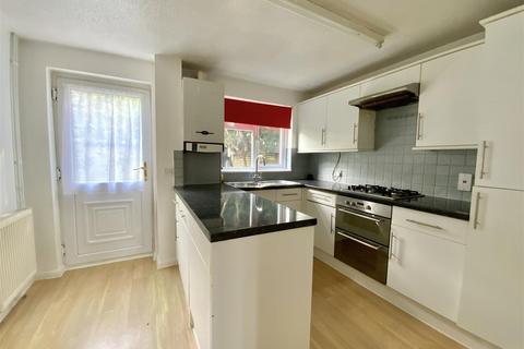 undefined, Lanthorn Close, Neath Hill