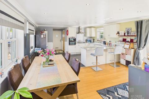 2 bedroom detached house for sale, Ipswich Road, Tivetshall St. Mary