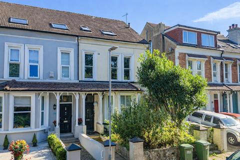 2 bedroom flat for sale, Upper Park Road, St. Leonards-On-Sea