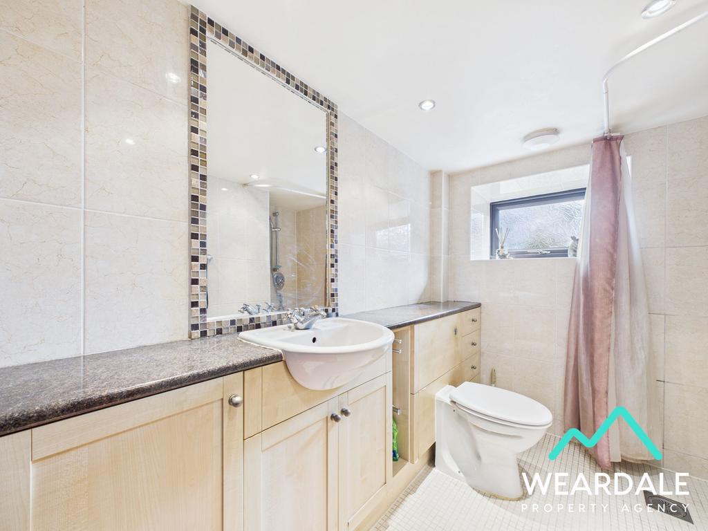 Ground Floor Bathroom