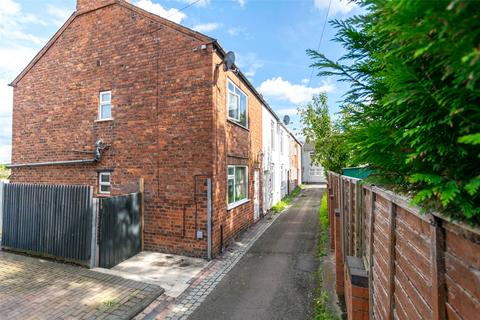 2 bedroom end of terrace house for sale, Pinfold Lane, Middlewich