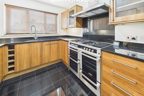 3 Cromwell Close, Staines, TW18 1GN