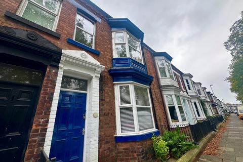 4 bedroom terraced house for sale, Victoria Embankment, Darlington