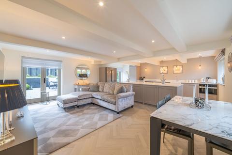 3 bedroom barn conversion for sale, Stanneylands Road, Little Stanneylands Stanneylands Road, SK9