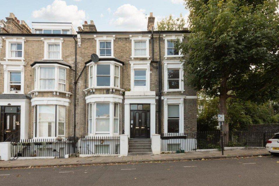 Apartment in Belsize Park - More