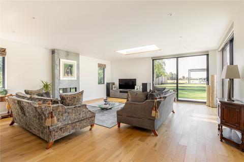 25a Royston Road, Harston, Cambridge, CB22 7NH