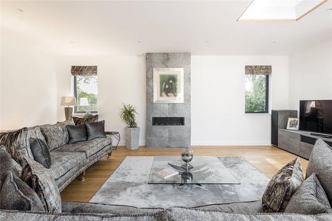 25a Royston Road, Harston, Cambridge, CB22 7NH