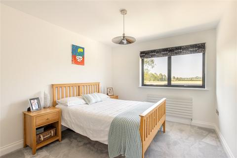 25a Royston Road, Harston, Cambridge, CB22 7NH