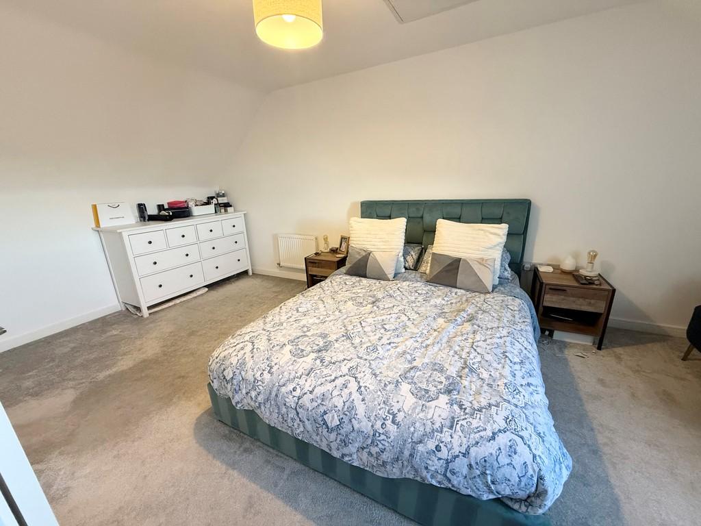 Main bedroom 2