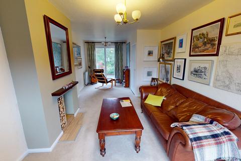 3 bedroom semi-detached house to rent, Ebury Close, West Yorkshire WF17