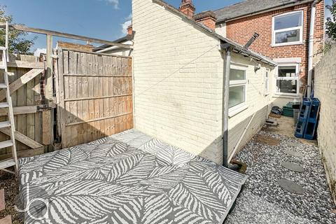 2 bedroom end of terrace house for sale, Port Lane, Colchester