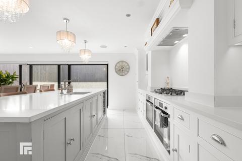 4 bedroom detached house for sale, Pine Tree Close, Radyr, Cardiff